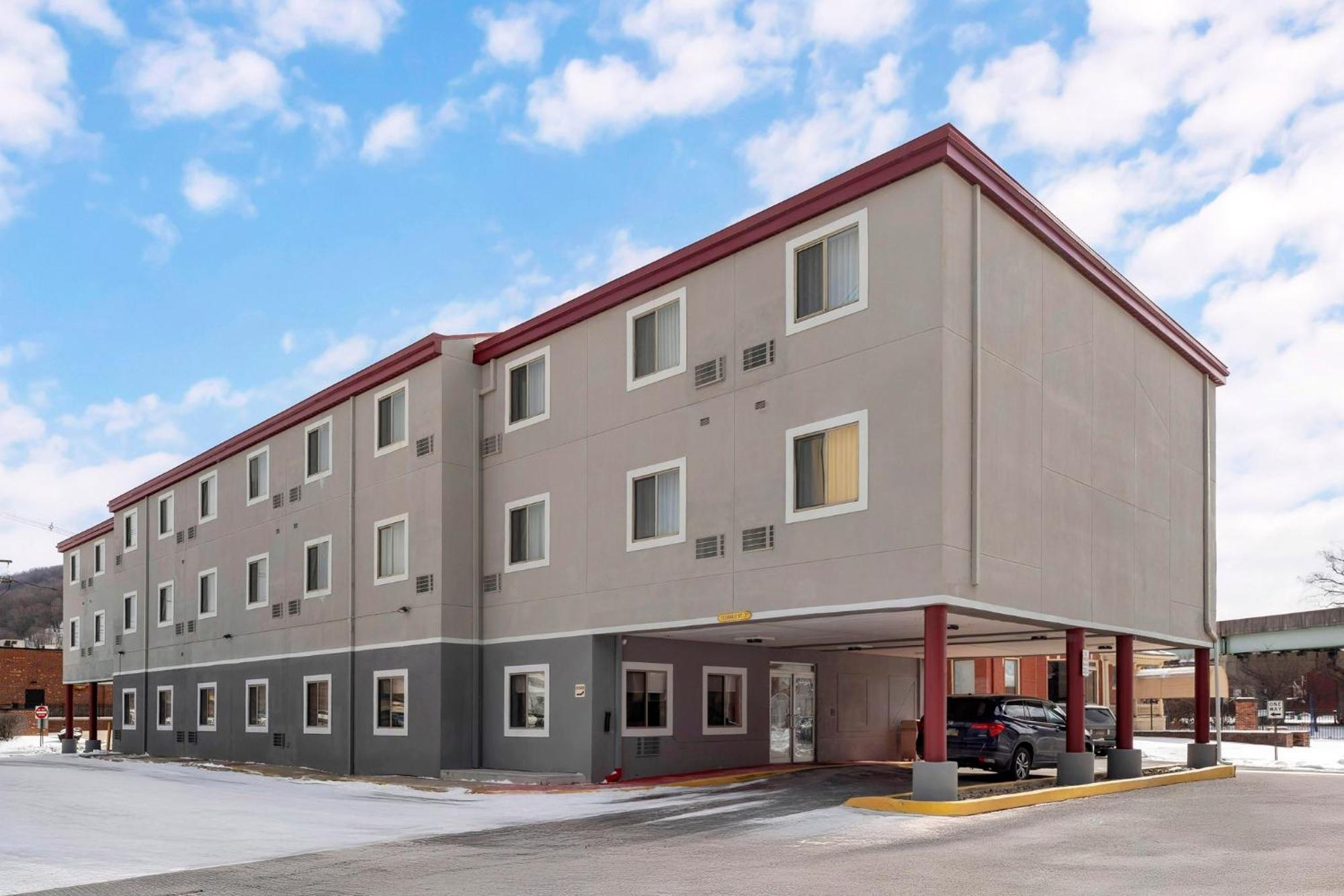Red Roof Inn Johnstown Extérieur photo